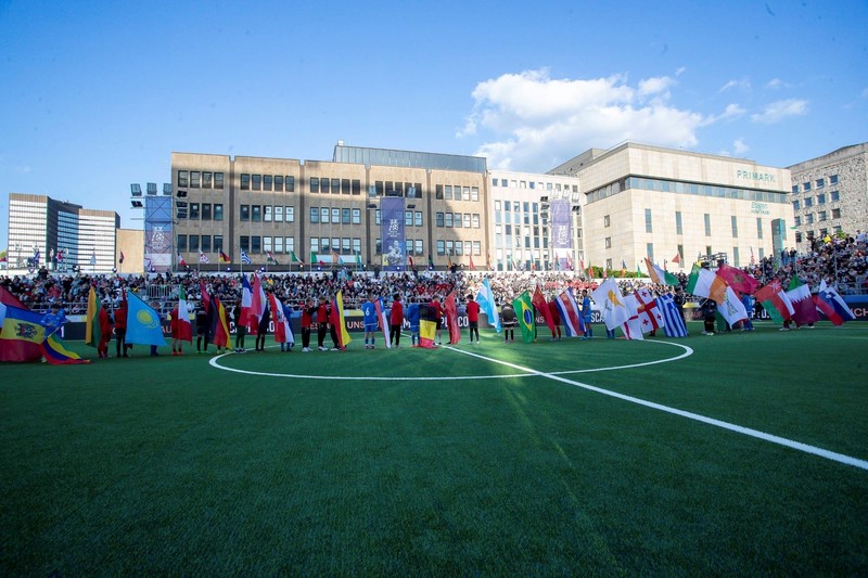 Fußball macht keinen Unterschied zwischen den einzelnen Nationalitäten.