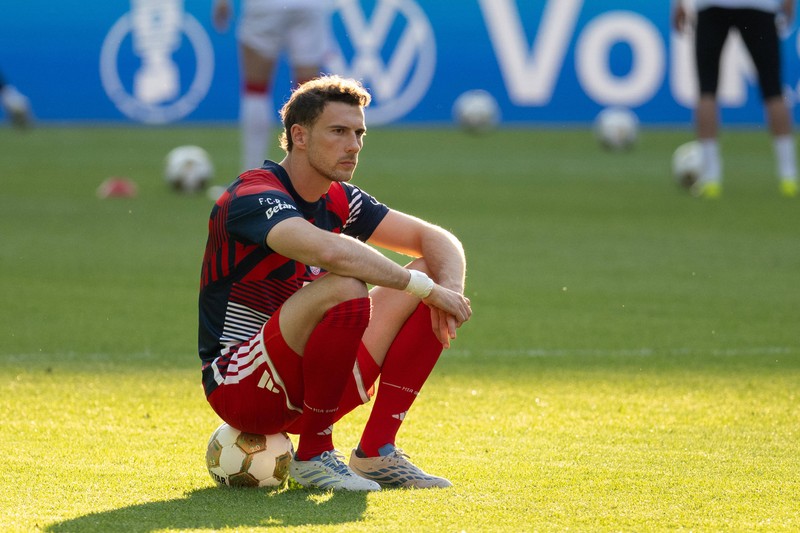 Leon Goretzka soll Handgeld von zehn Millionen Euro verlangen.