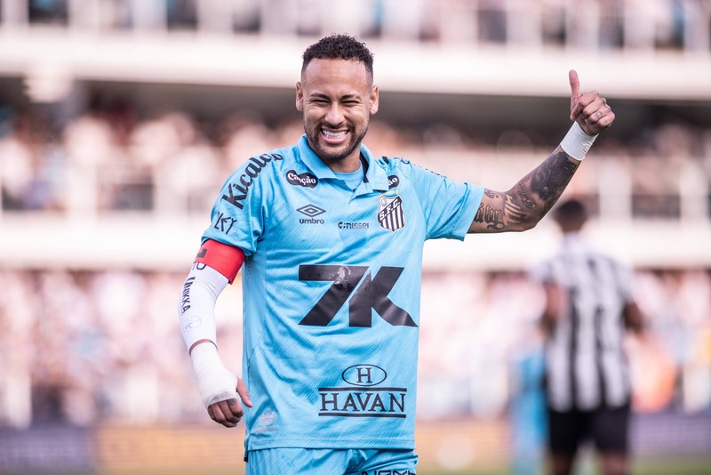 Neymar gehört schon lange zu den Topverdienern im Fußball.