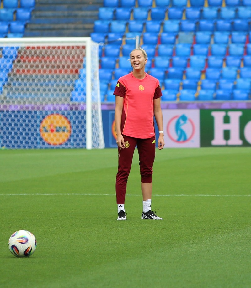 Laura Freigang spielt bei Eintracht Frankfurt.