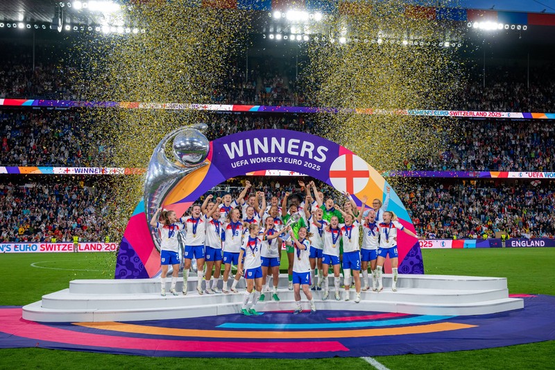 Im Finale siegt England im Elfmeterschießen gegen Spanien bei der EM 2025.