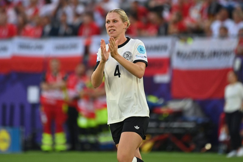 Rebecca Knaak wechselte 2025 in die englische Women's Super League. Ihr Marktwert stieg auf 300.000 Euro.