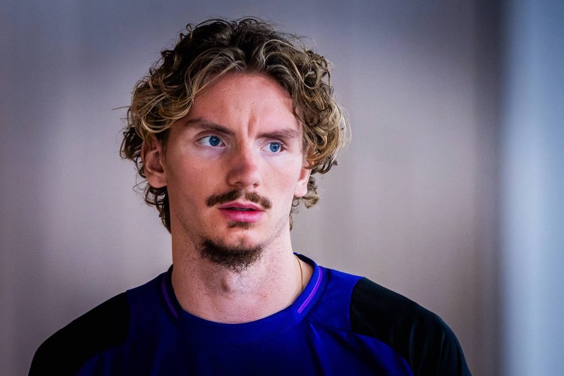 Ist Nick Woltemade in einer Beziehung?