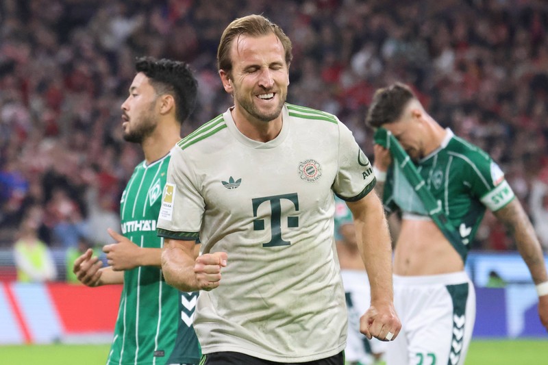 Harry Kane feiert seinen 100. Treffer.
