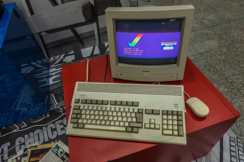 Kick Off konntest du damals auf einem echt klobigen Computer spielen.