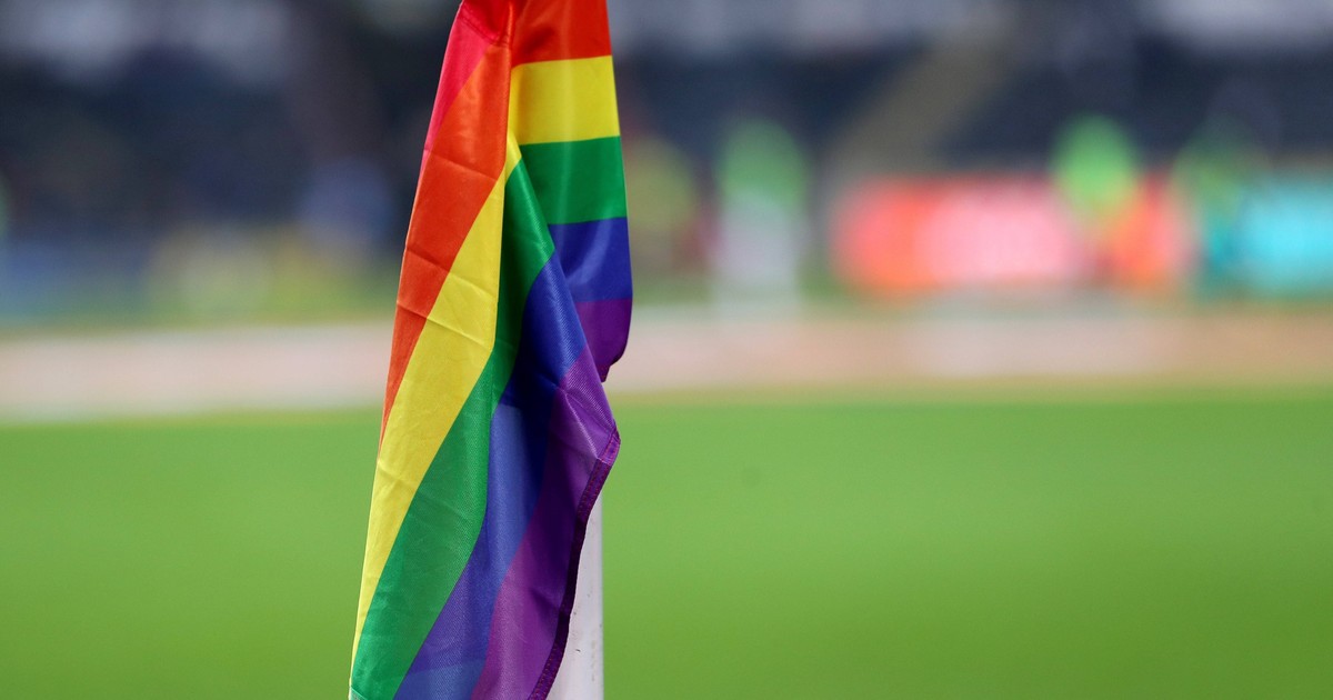 Zwischen Taktik und Tabu: Homosexualität im Profifußball