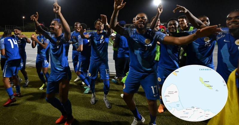 Curaçao ist das kleinste Land, das bislang an einer Fußball–Weltmeisterschaft teilnimmt.