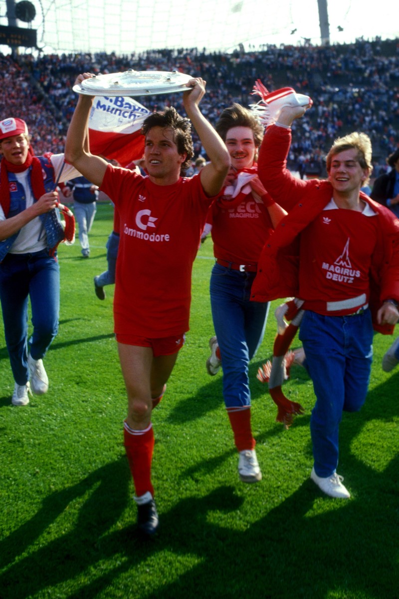 Lothar Matthäus wird mit dem FC Bayern insgesamt siebenmal deutscher Meister.