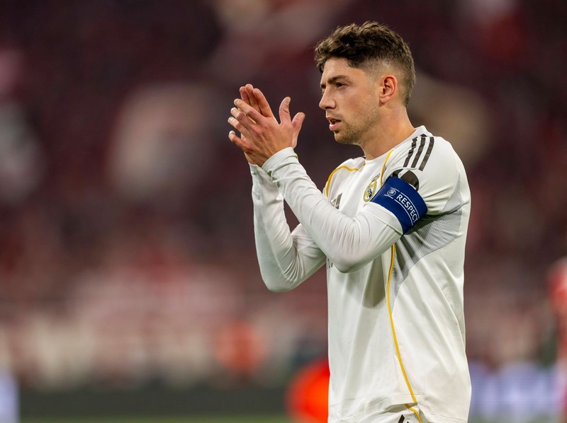 Valverde ist ein guter Mittelfeldspieler.