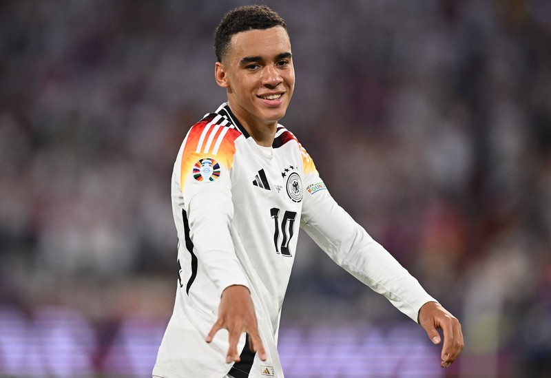 Musiala gewinnt die Abstimmung auf der Zehn deutlich.