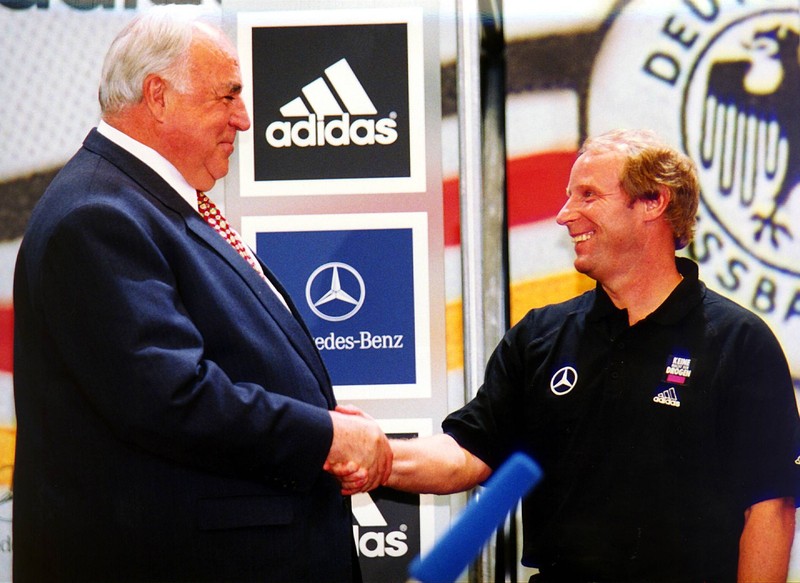 Das Ende seiner Amtszeit kommentierte der Europameister-Coach von 1996 mit deutlichen gesellschaftlichen Vergleichen.